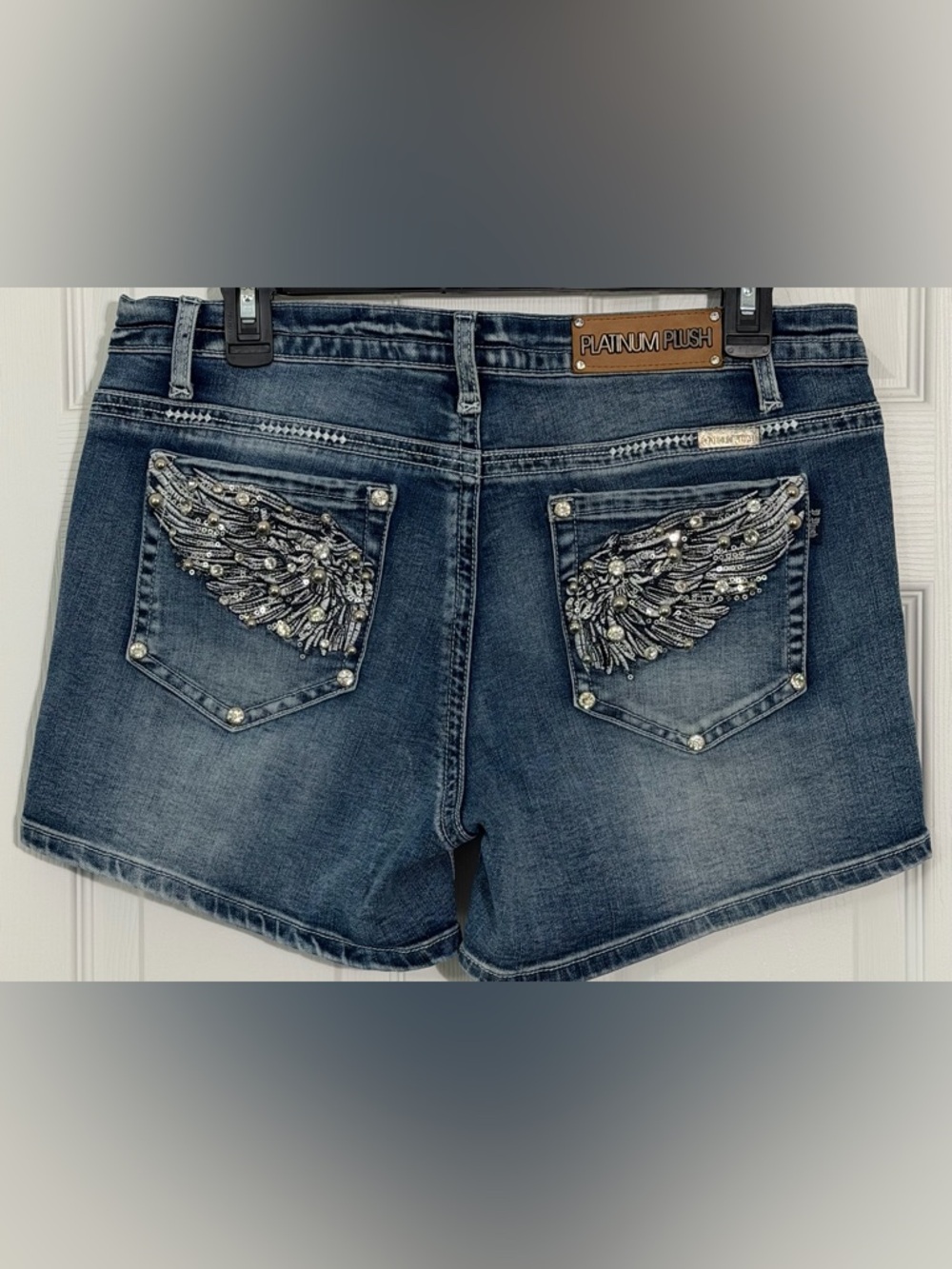 Platinum Plush Denim Jean Shorts XL Studded Wing Bling Y2K Wing Pocket Stretch - Picture 4 of 8